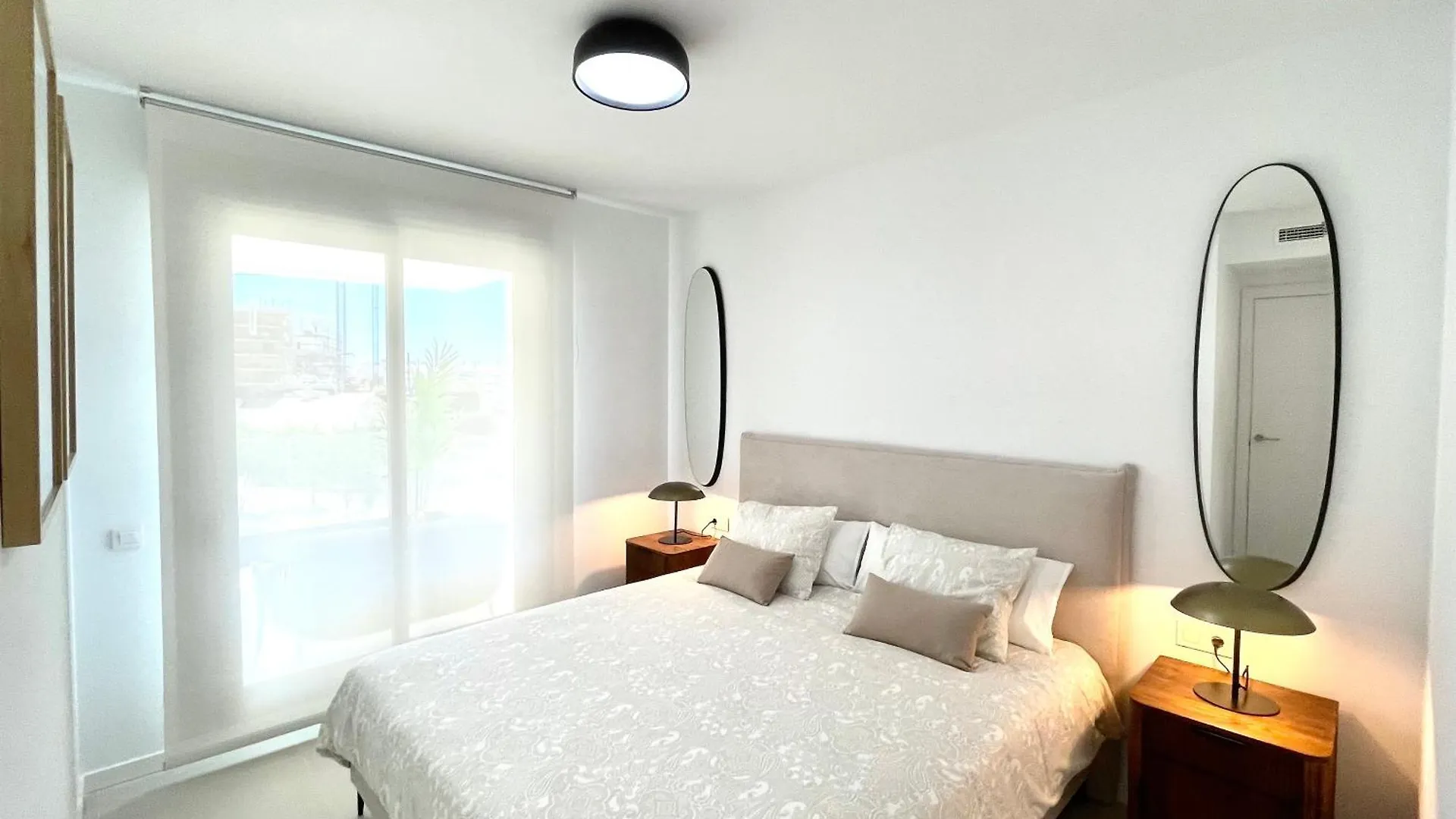Beach Paradise 2 Bedrooms 푸엔히롤라
