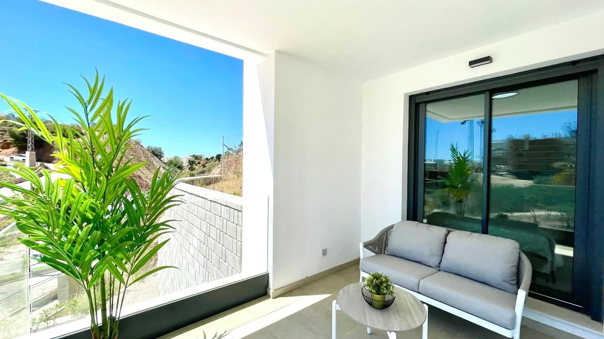 Beach Paradise 2 Bedrooms 푸엔히롤라